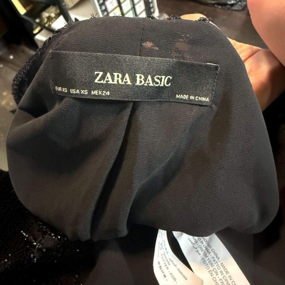 Zara Basic Womens Black Lace Metallic Open Front Bell Sleeve Jacket 8741/222 XS - Picture 3 of 7
